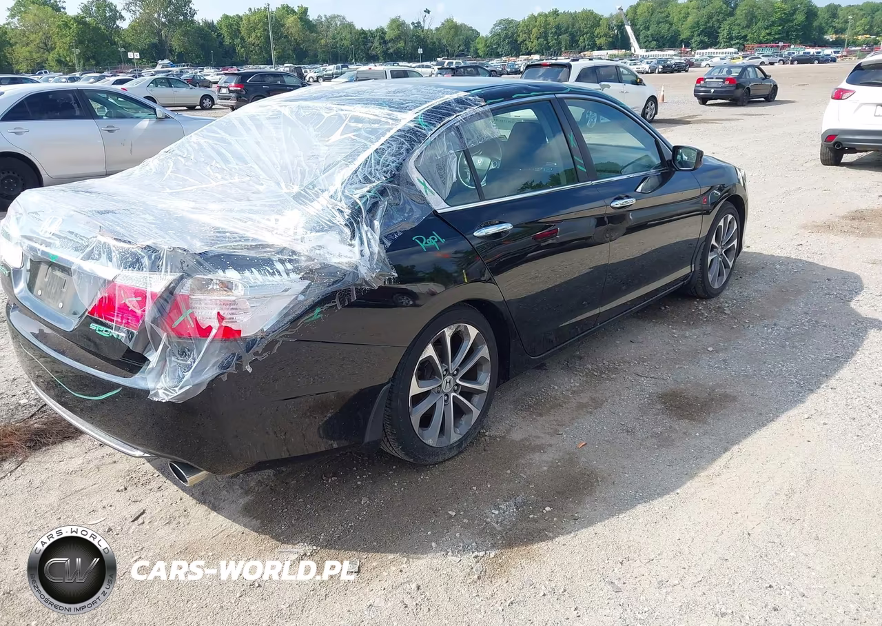 2015 Honda Accord Sport VIN:1HGCR2E51FA205723 - 4