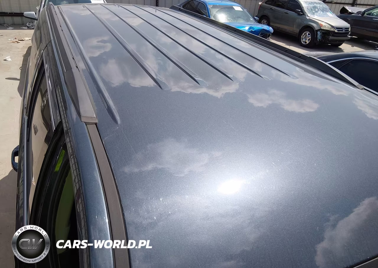 2019 Chevrolet Suburban Lt VIN:1GNSKHKC1KR288495 - 17