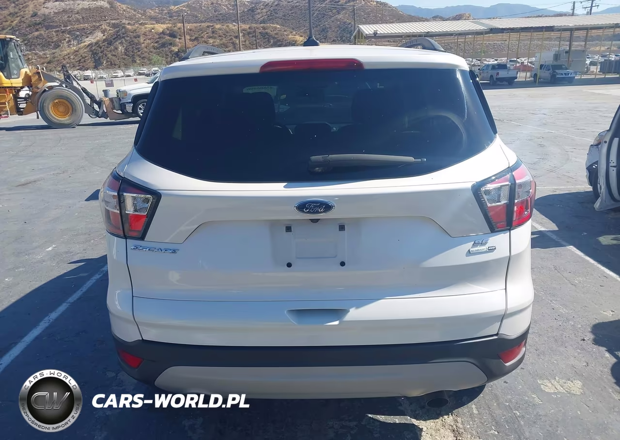 2018 Ford Escape Se VIN:1FMCU9GD9JUA86123 - 16