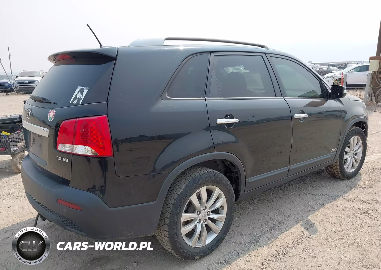 2011 Kia Sorento Ex V6 VIN:5XYKUDA26BG042299 - 4