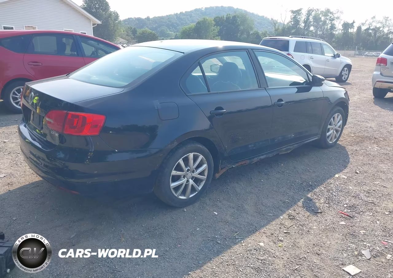2011 Volkswagen Jetta 2.5L Se VIN:3VWDZ7AJ0BM382339 - 4