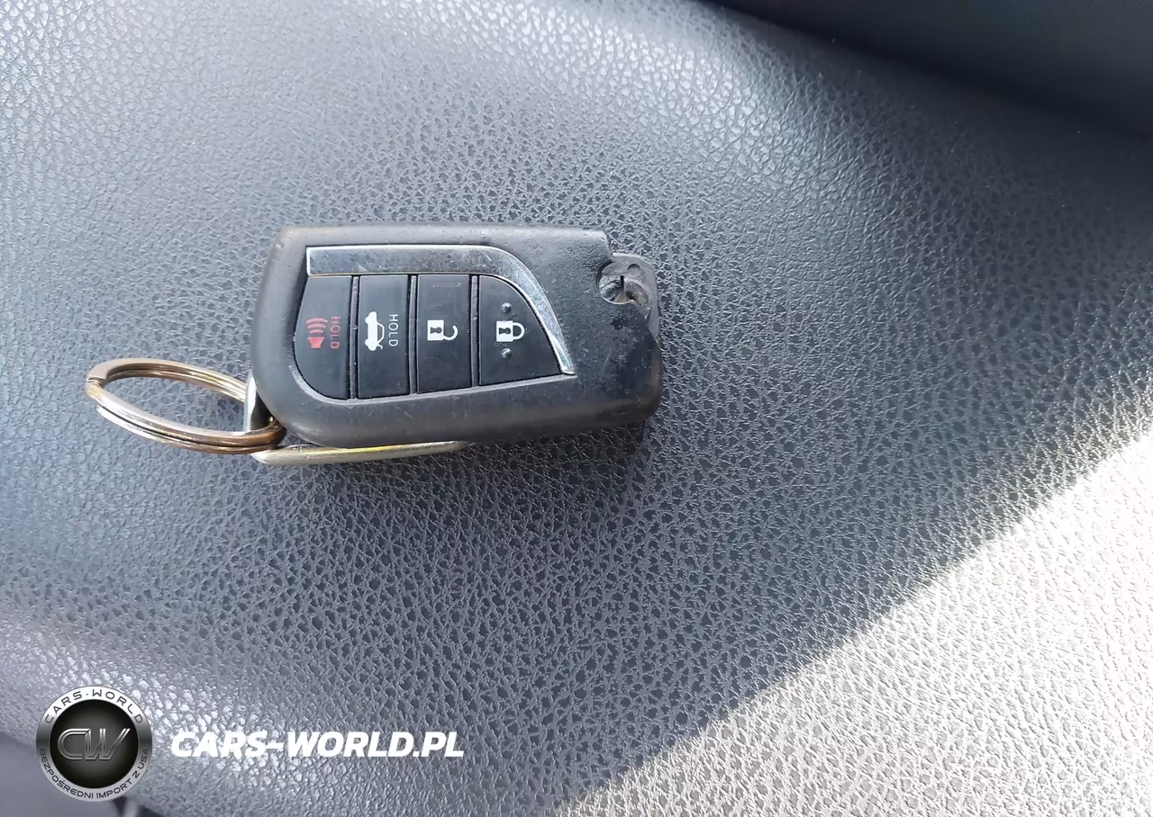 2022 Toyota Camry Le VIN:4T1C11AK7NU020645 - 11