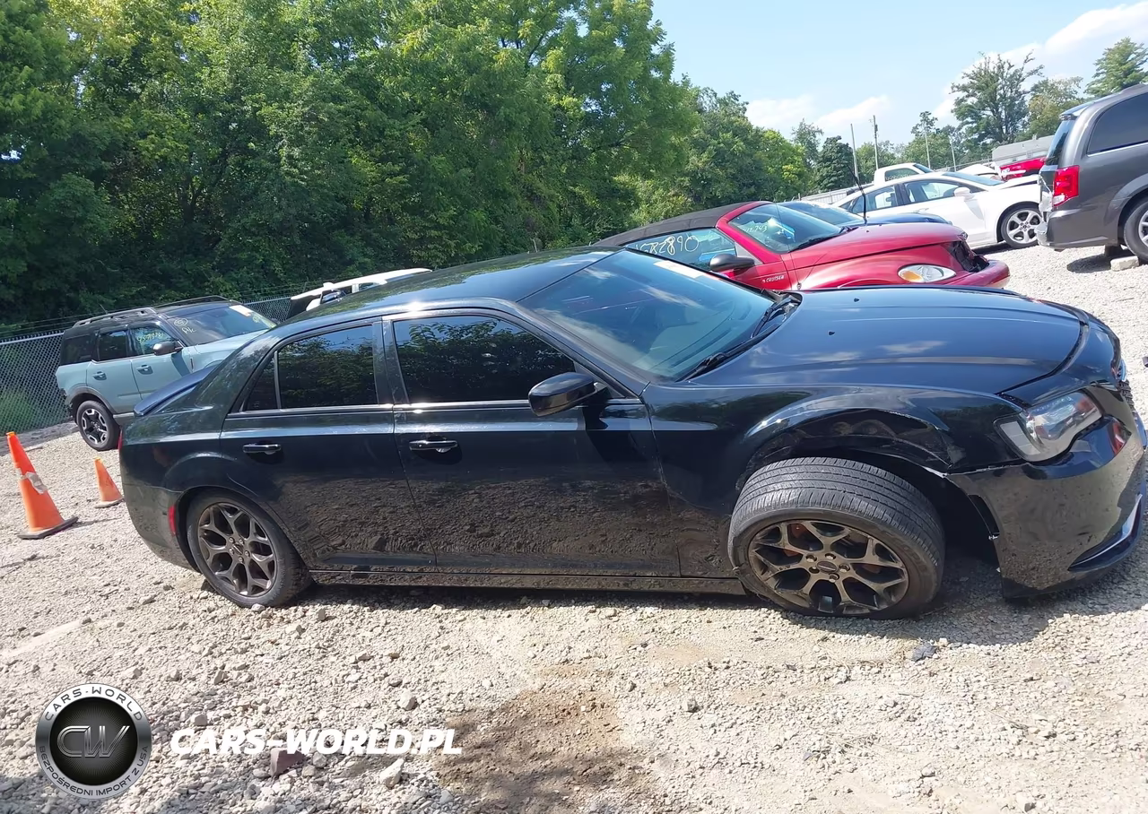 2017 Chrysler 300 VIN:2C3CCAGG4HH648191 - 13