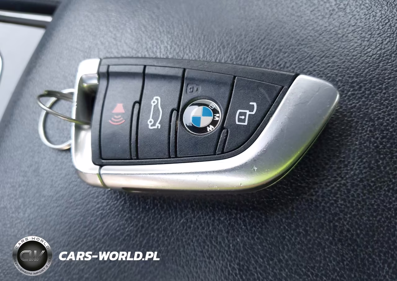 2019 BMW 330I VIN:WBA5R1C59KAK09143 - 11