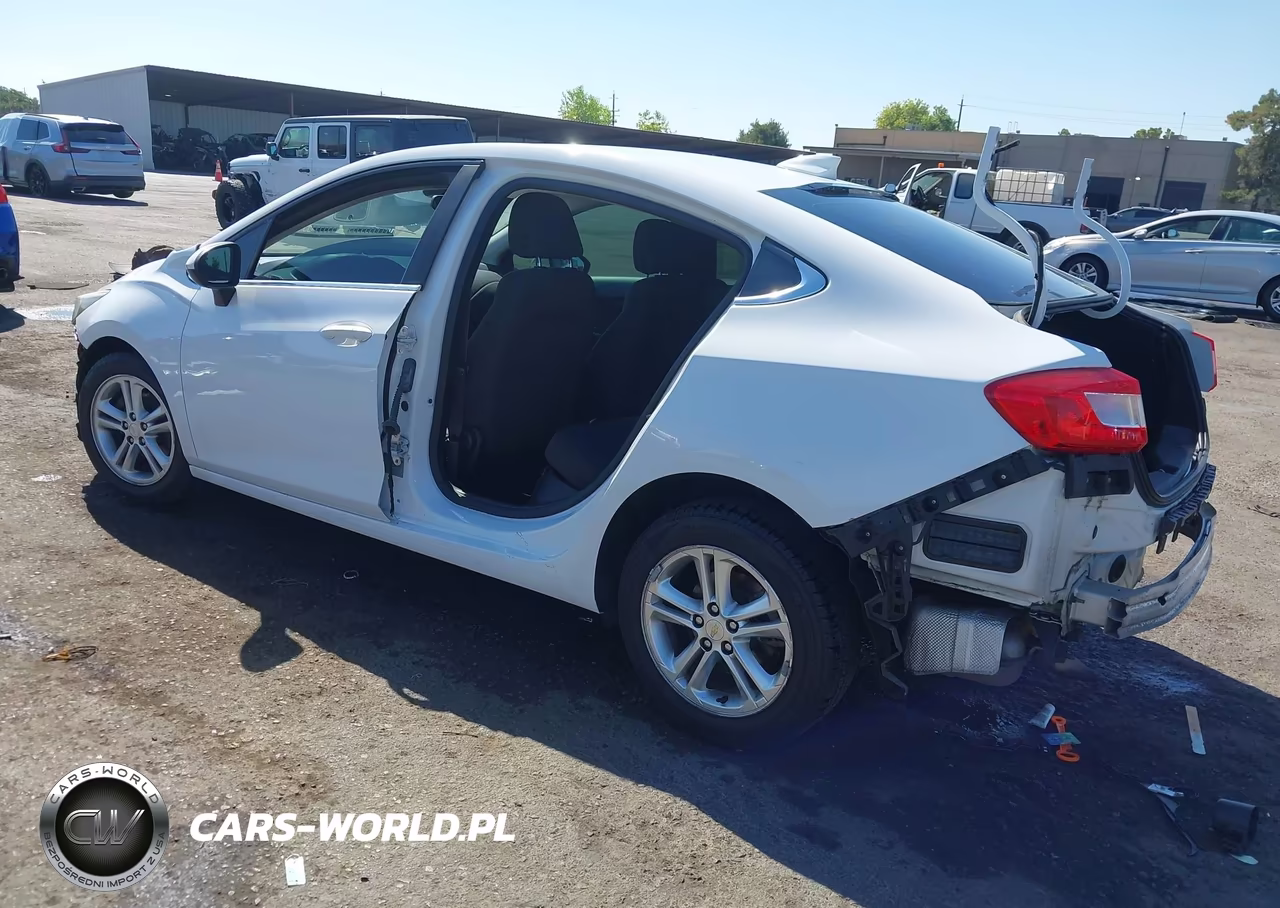 2017 Chevrolet Cruze Lt Auto VIN:1G1BE5SM2H7235762 - 3