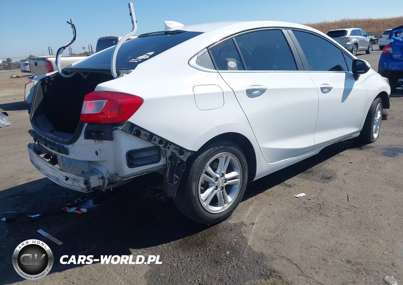 2017 Chevrolet Cruze Lt Auto VIN:1G1BE5SM2H7235762 - 4