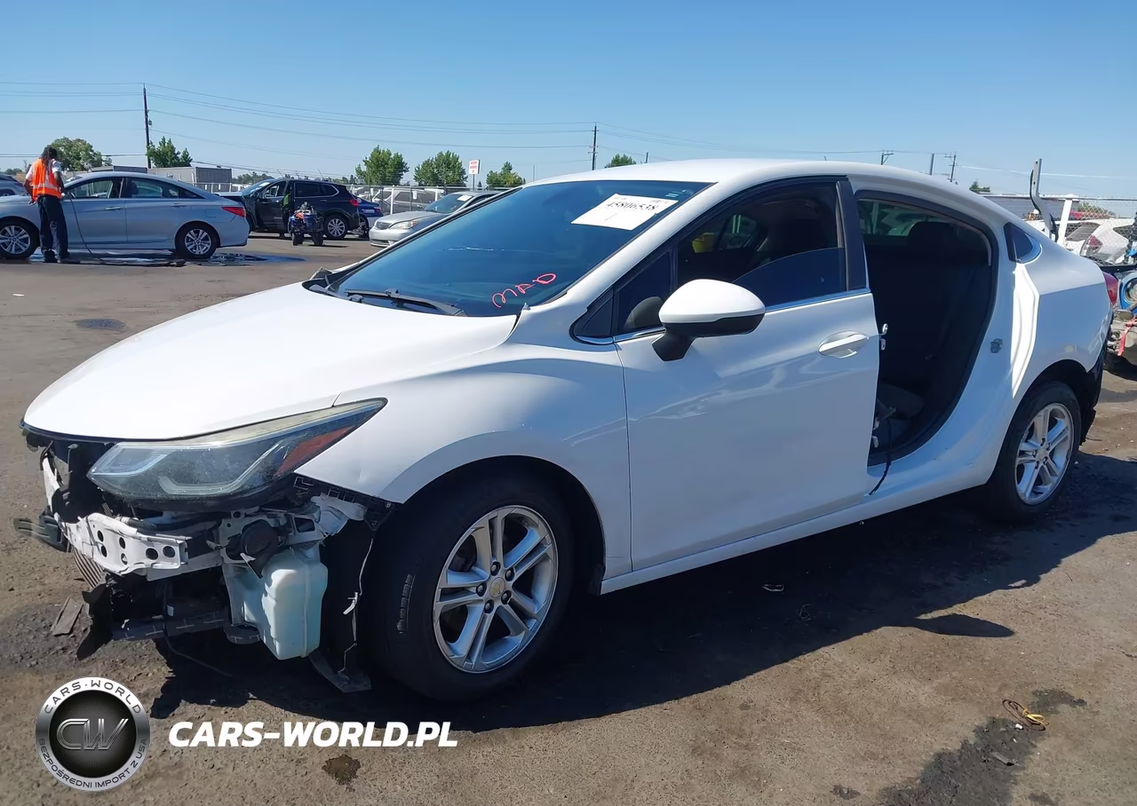 2017 Chevrolet Cruze Lt Auto VIN:1G1BE5SM2H7235762 - 6