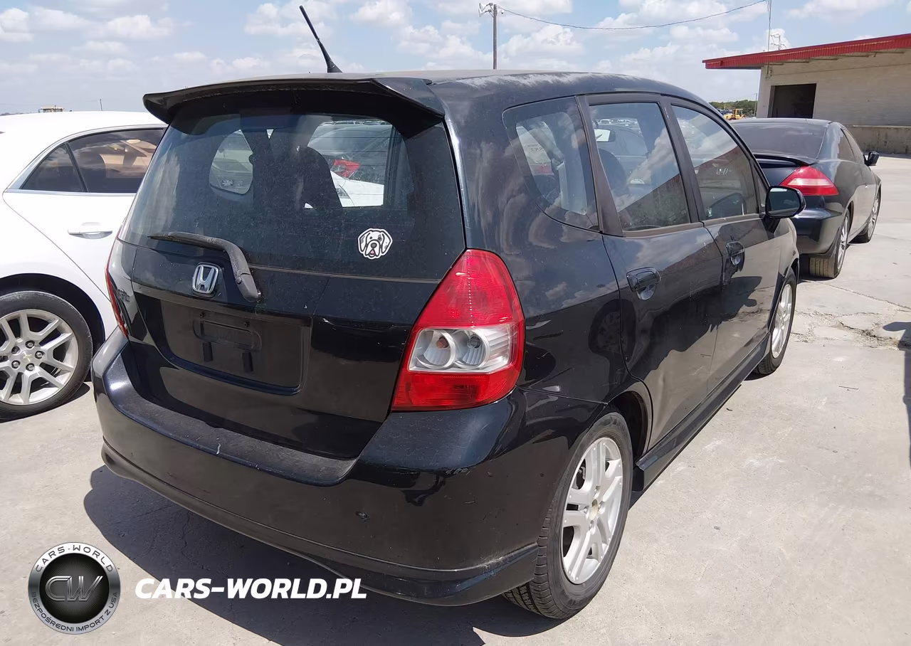 2007 Honda Fit Sport VIN:JHMGD38607S062511 - 4