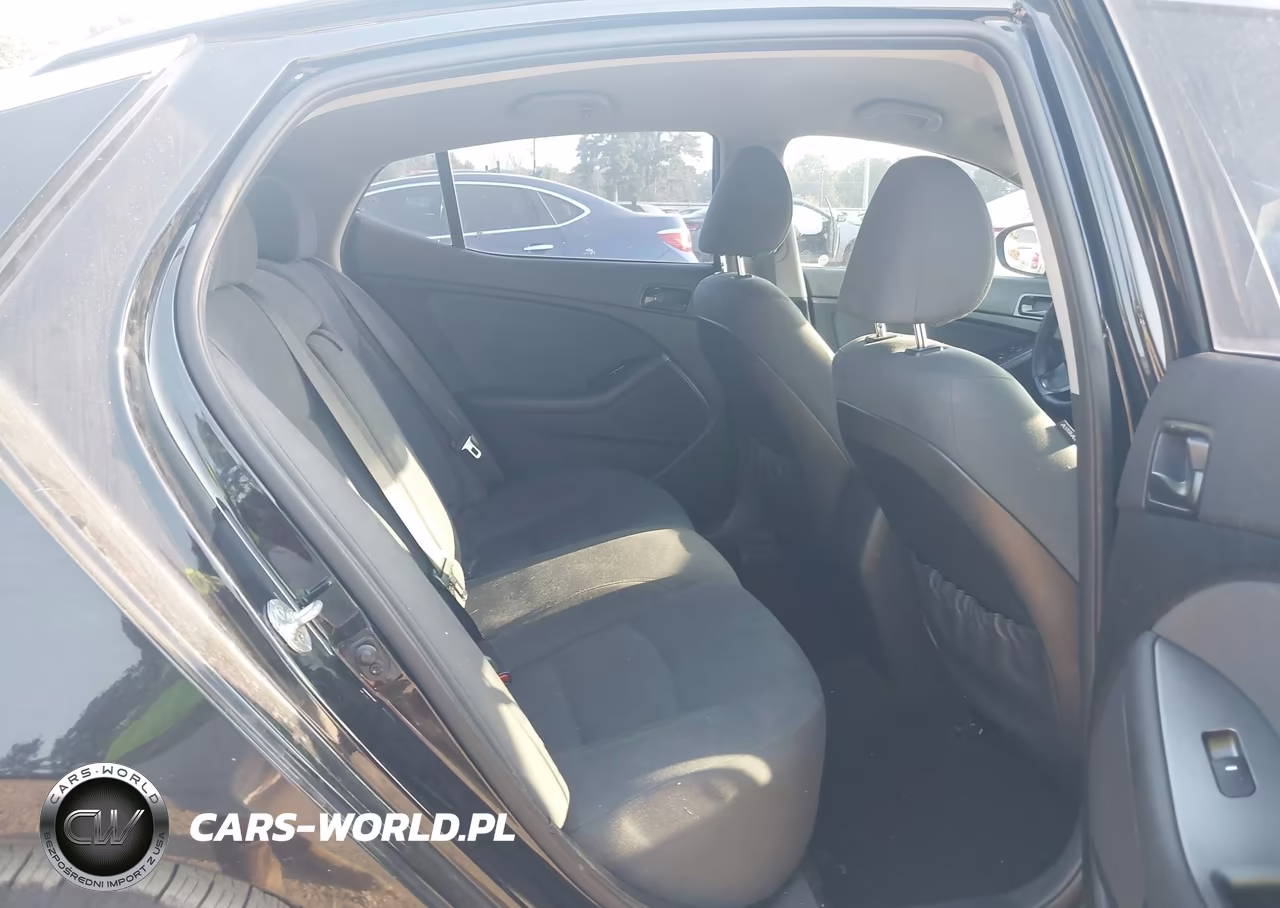 2015 Kia Optima Lx VIN:5XXGM4A70FG466511 - 8