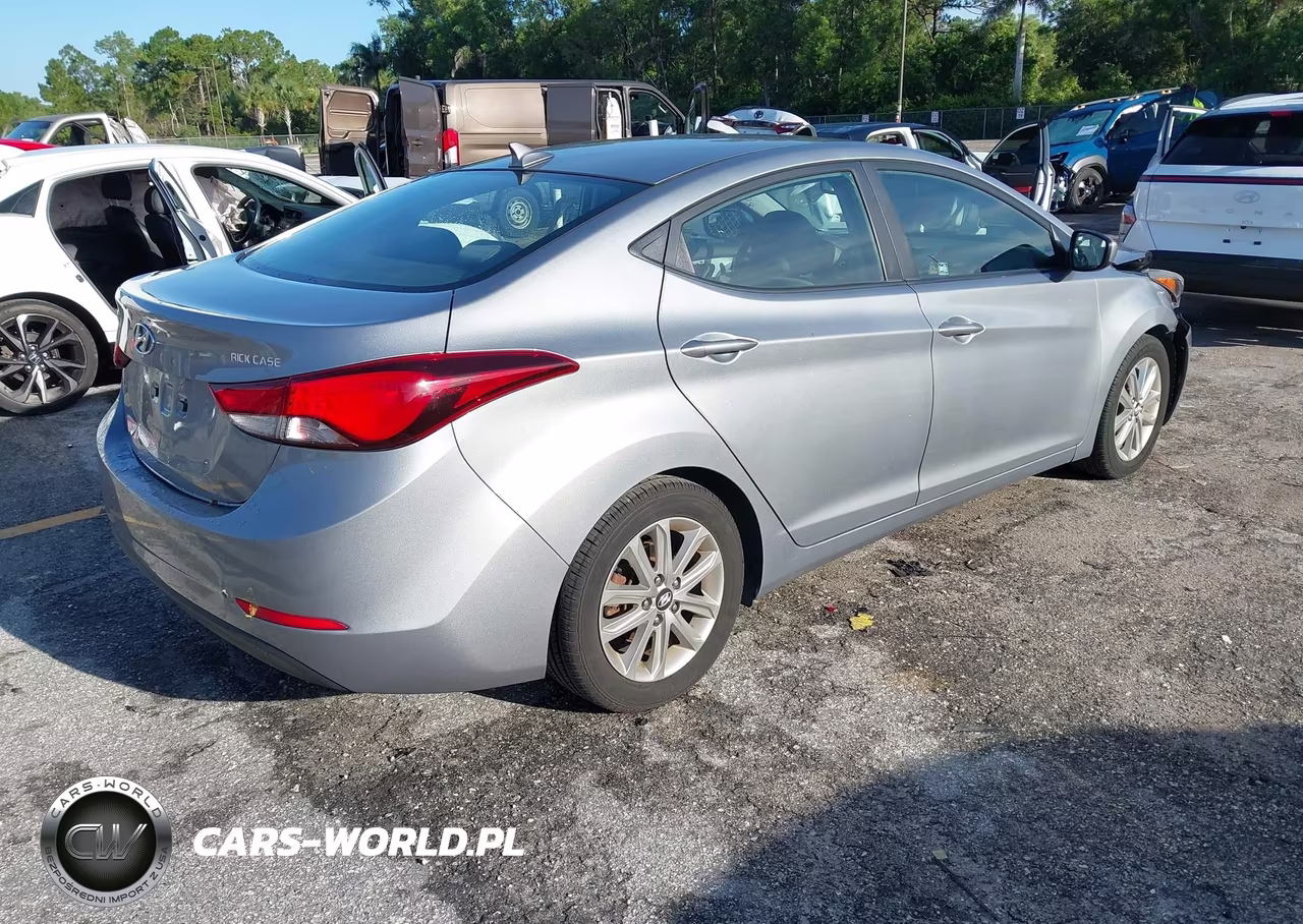 2015 Hyundai Elantra Se VIN:KMHDH4AE8FU420064 - 4