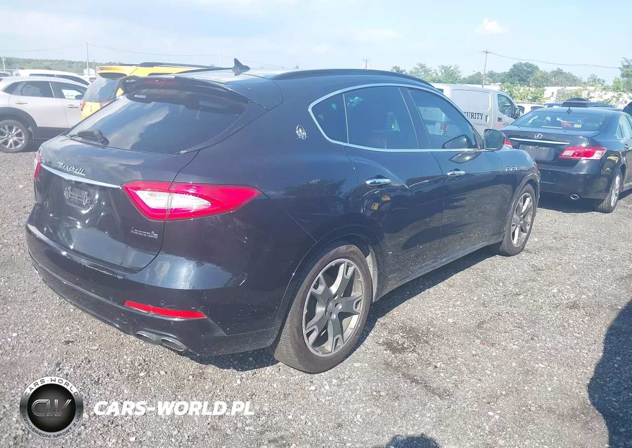 2017 Maserati Levante VIN:ZN661XUS6HX222586 - 4