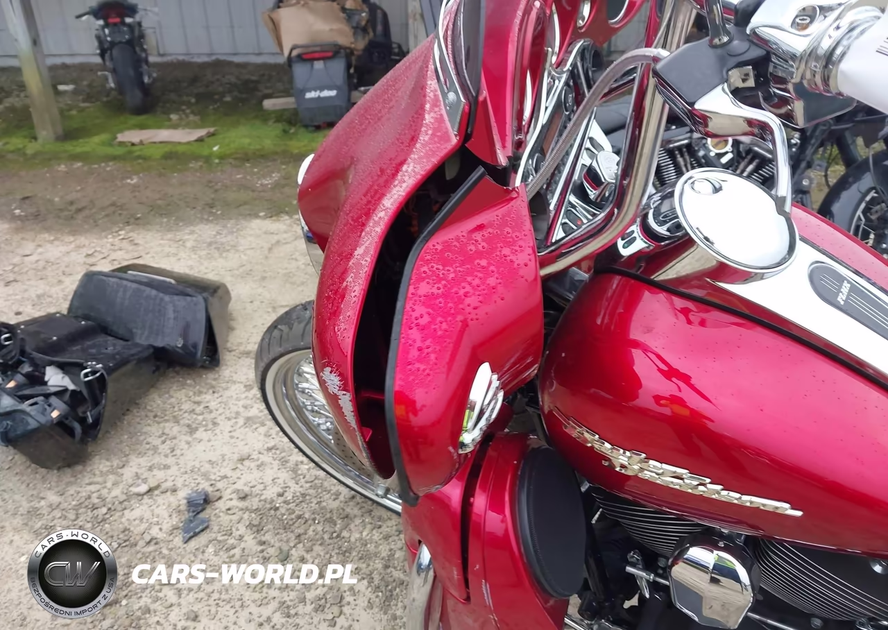 2011 Harley-Davidson Flhx VIN:1HD1KBM11BB625672 - 17