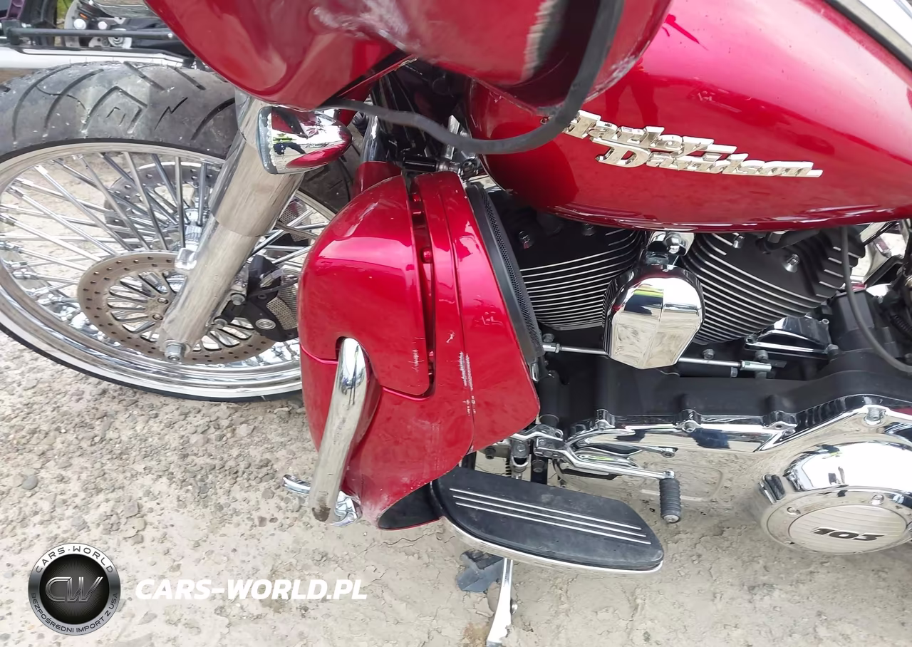 2011 Harley-Davidson Flhx VIN:1HD1KBM11BB625672 - 18