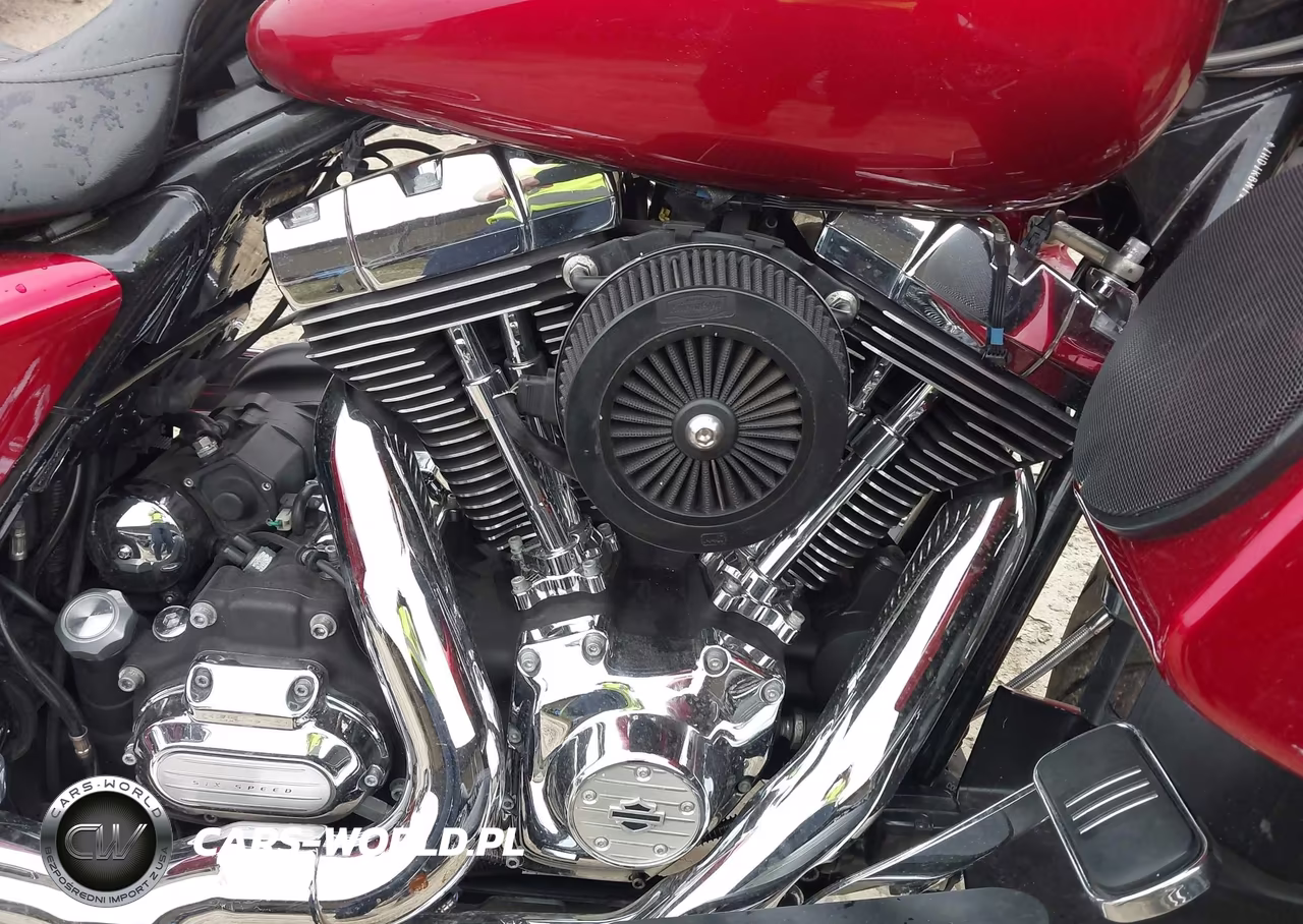 2011 Harley-Davidson Flhx VIN:1HD1KBM11BB625672 - 8