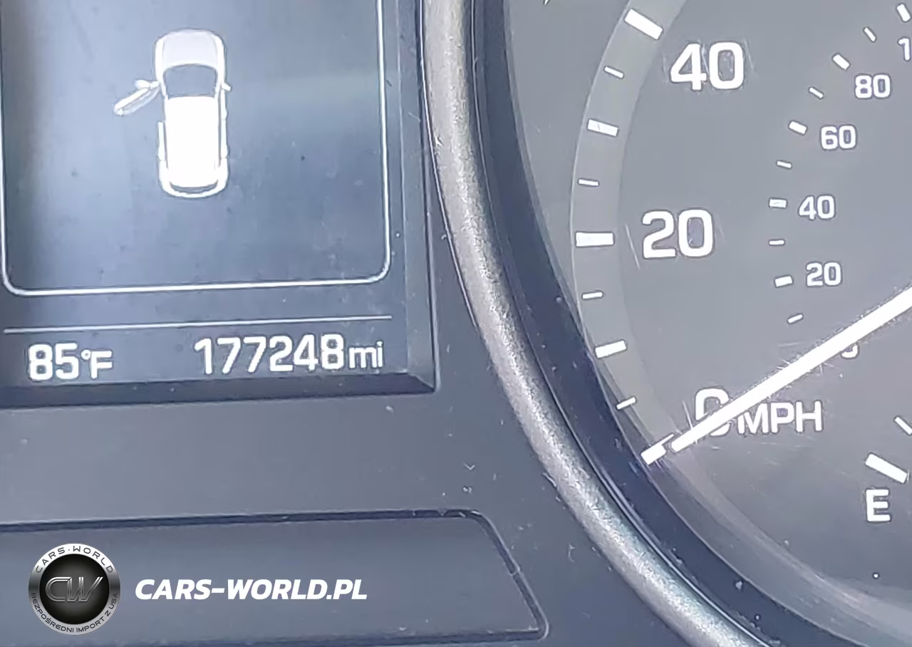 2018 Hyundai Santa Fe Sport 2.4L VIN:5NMZTDLB3JH085579 - 15