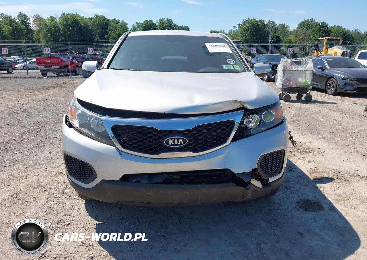 2013 Kia Sorento Lx VIN:5XYKTCA61DG409077 - 12