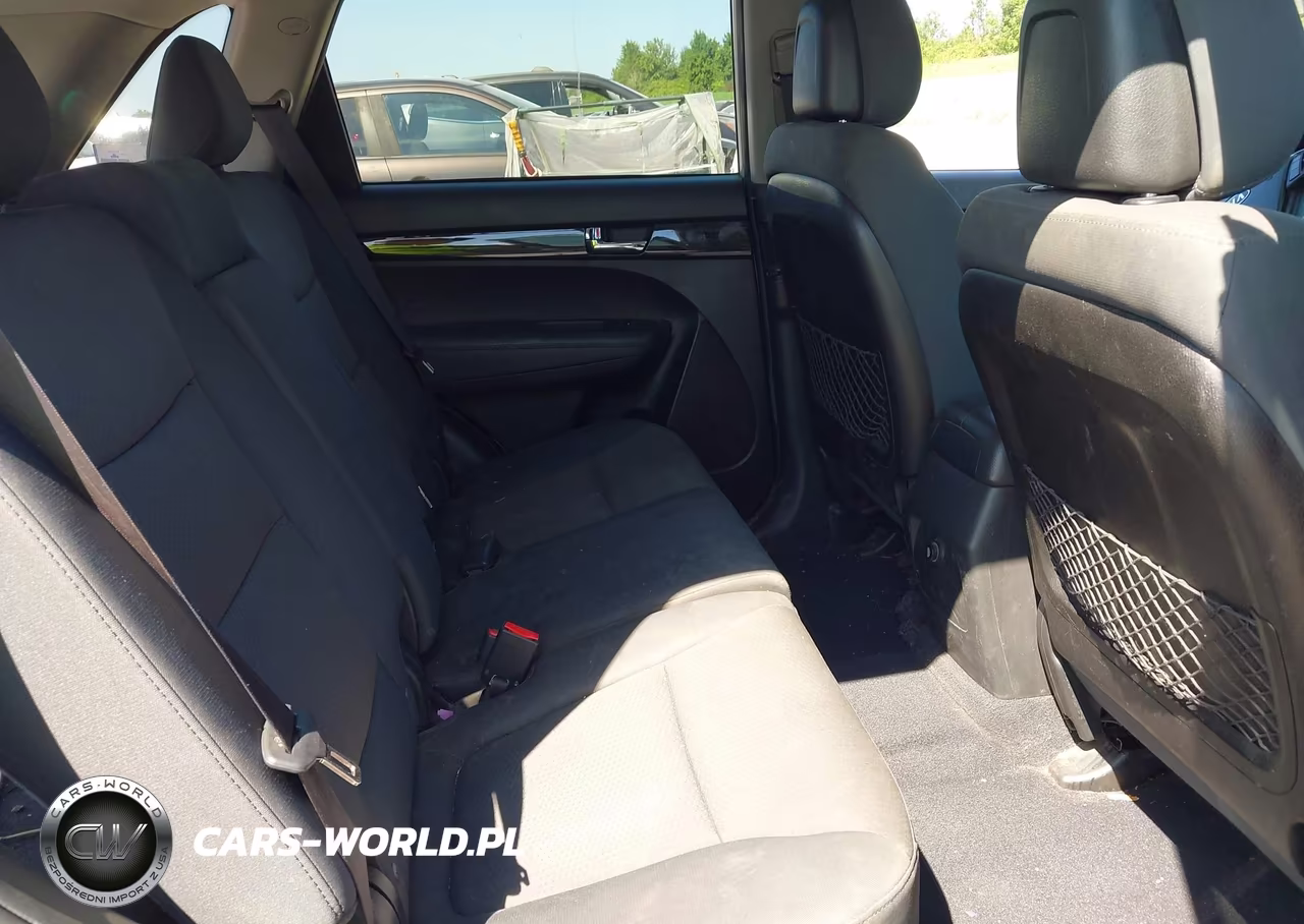 2013 Kia Sorento Lx VIN:5XYKTCA61DG409077 - 8