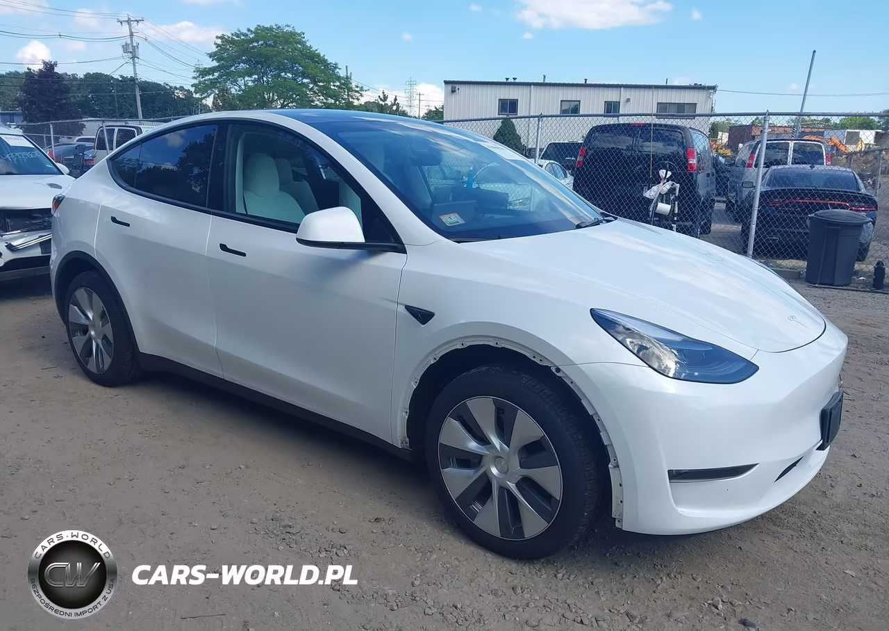2024 Tesla Model Y Long Range Dual Motor All-Wheel Drive
