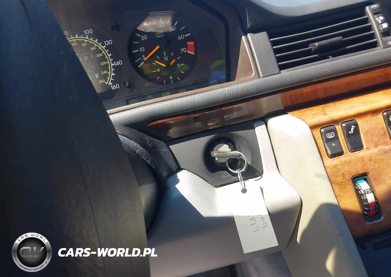 1994 Mercedes-Benz E 320 VIN:WDBEA52E4RC034817 - 11