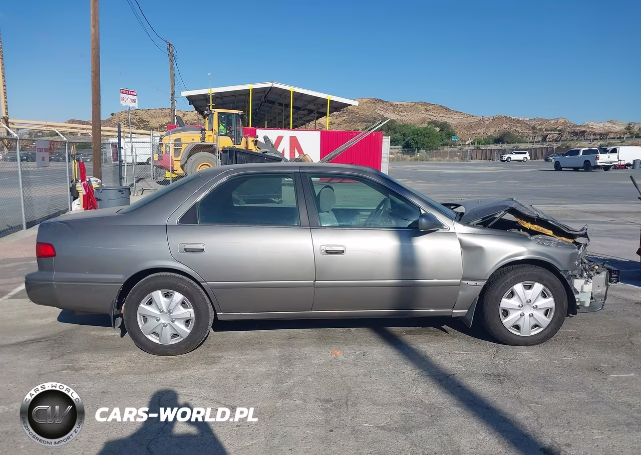 2000 Toyota Camry Le VIN:JT2BG22K9Y0489162 - 15