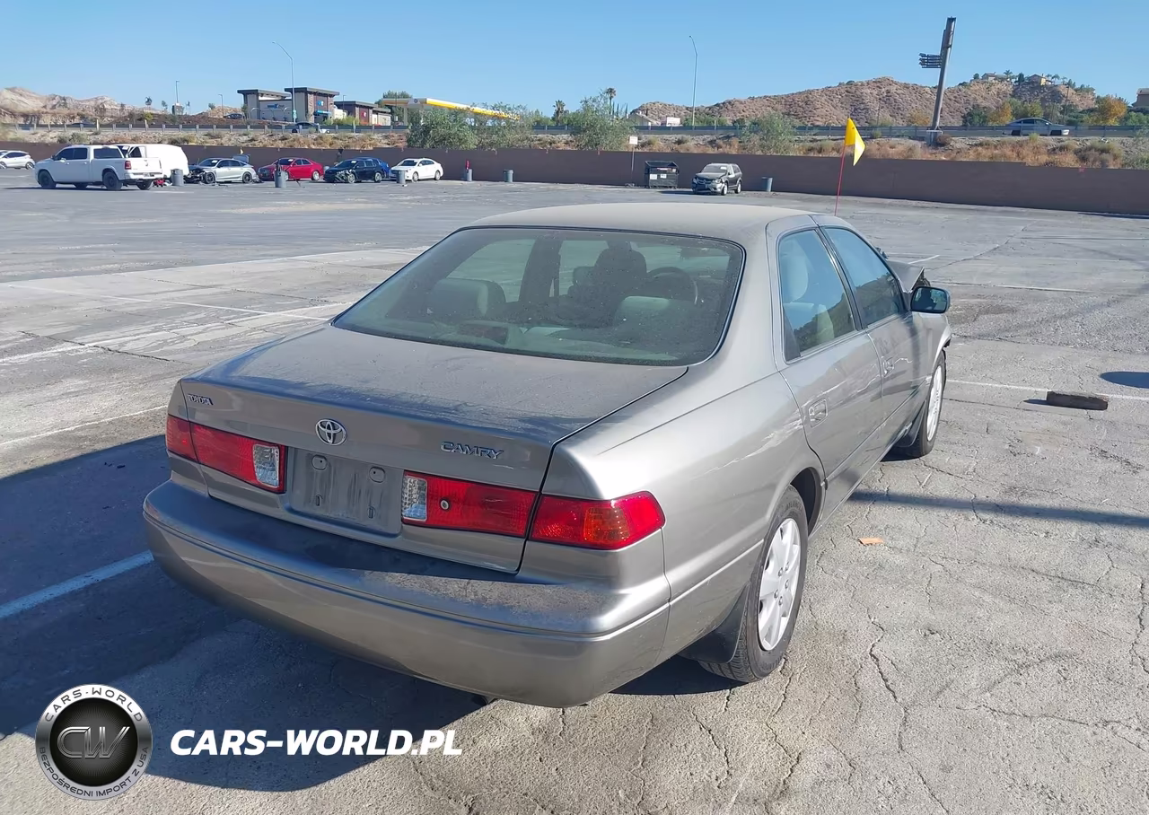 2000 Toyota Camry Le VIN:JT2BG22K9Y0489162 - 4