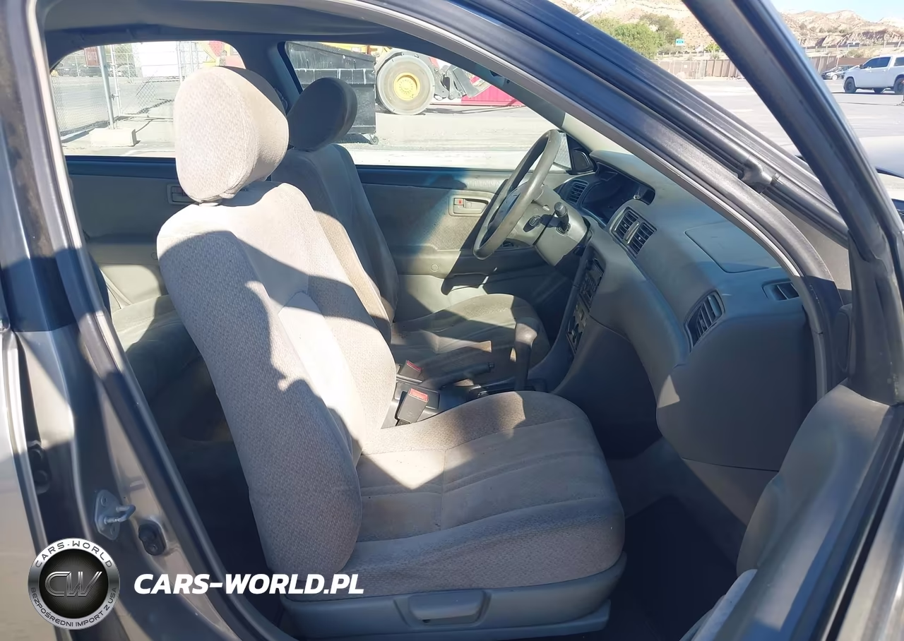 2000 Toyota Camry Le VIN:JT2BG22K9Y0489162 - 5