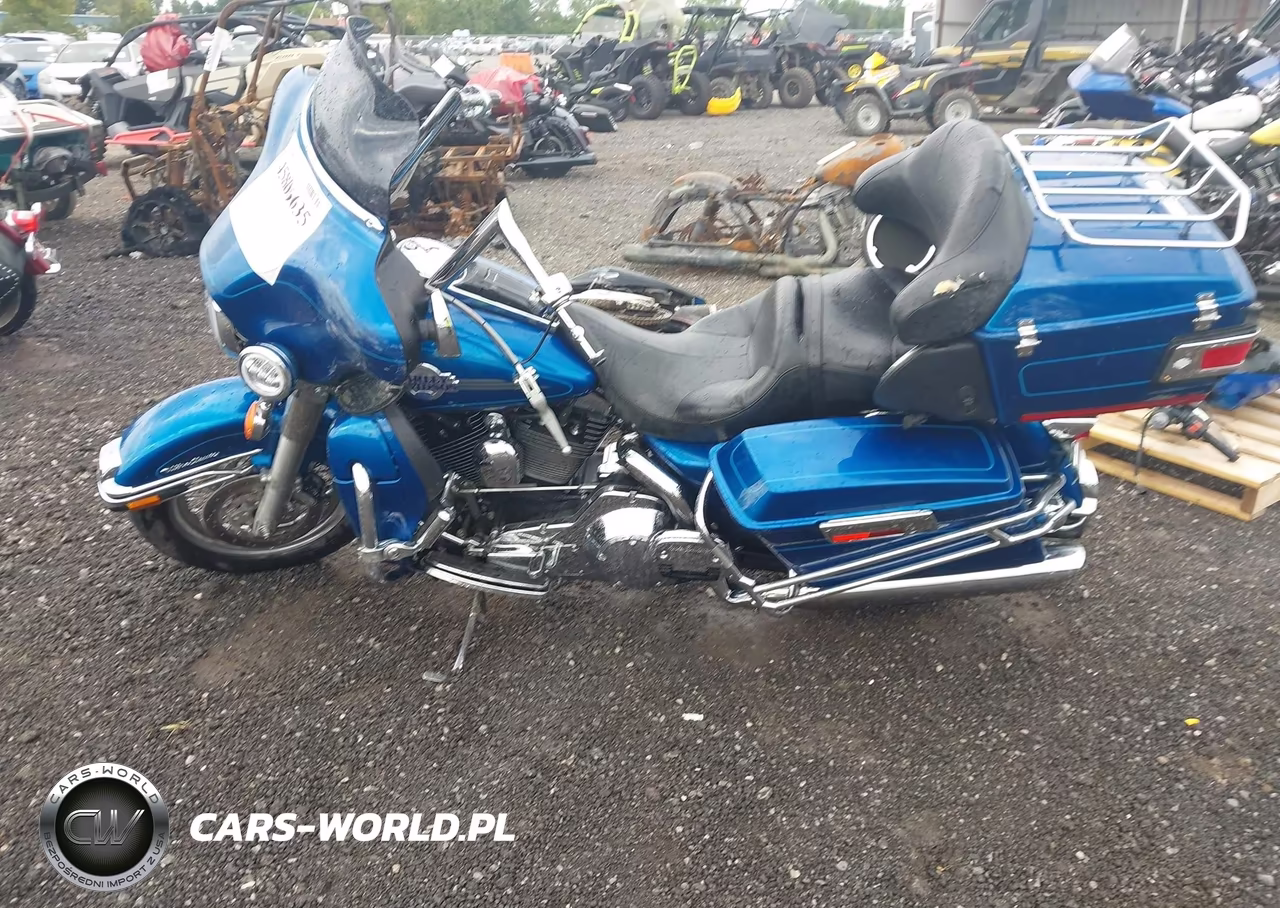 2006 Harley-Davidson Flhtcui VIN:1HD1FCW166Y687370 - 13