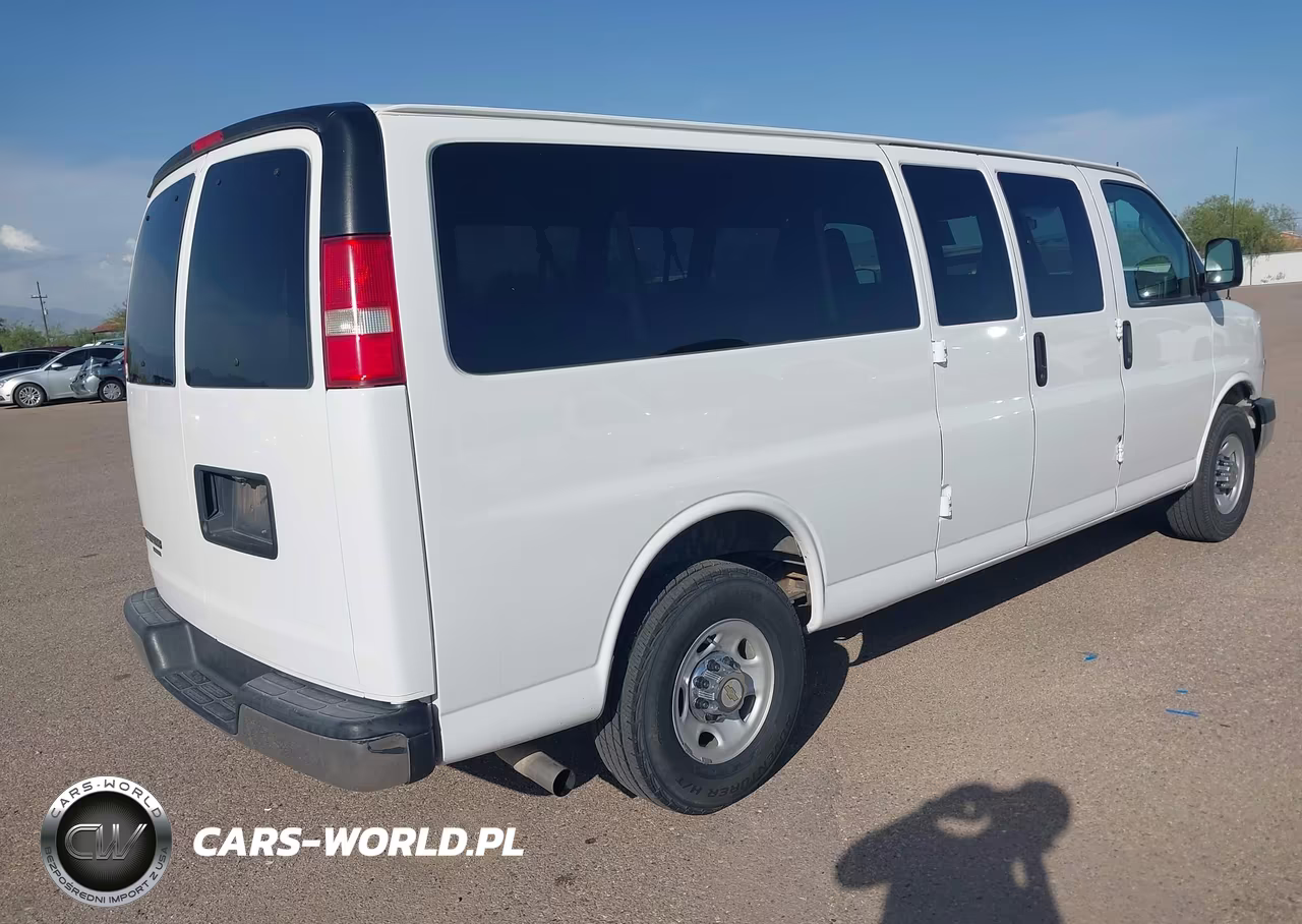2016 Chevrolet Express 3500 Lt VIN:1GAZGPFF1G1253994 - 4