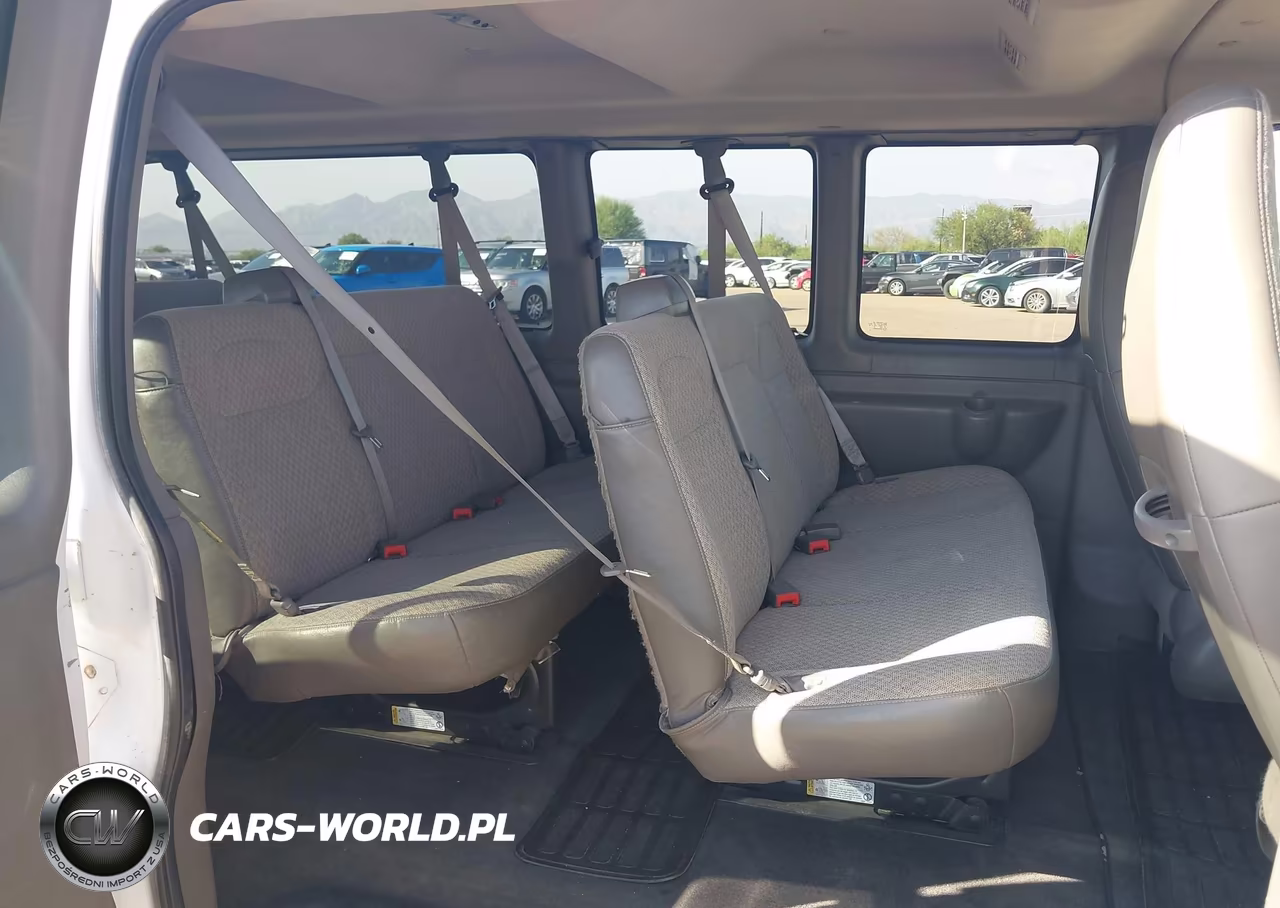 2016 Chevrolet Express 3500 Lt VIN:1GAZGPFF1G1253994 - 8