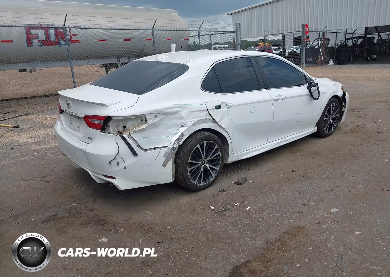 2019 Toyota Camry Se VIN:4T1B11HKXKU273617 - 4