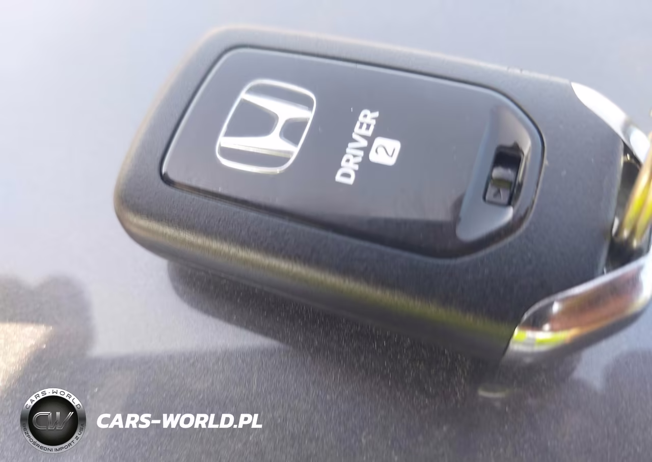 2022 Honda Accord Hybrid Touring VIN:1HGCV3F90NA014845 - 11