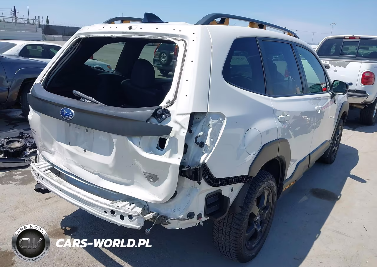 2024 Subaru Forester Wilderness VIN:JF2SKAJC6RH402008 - 4