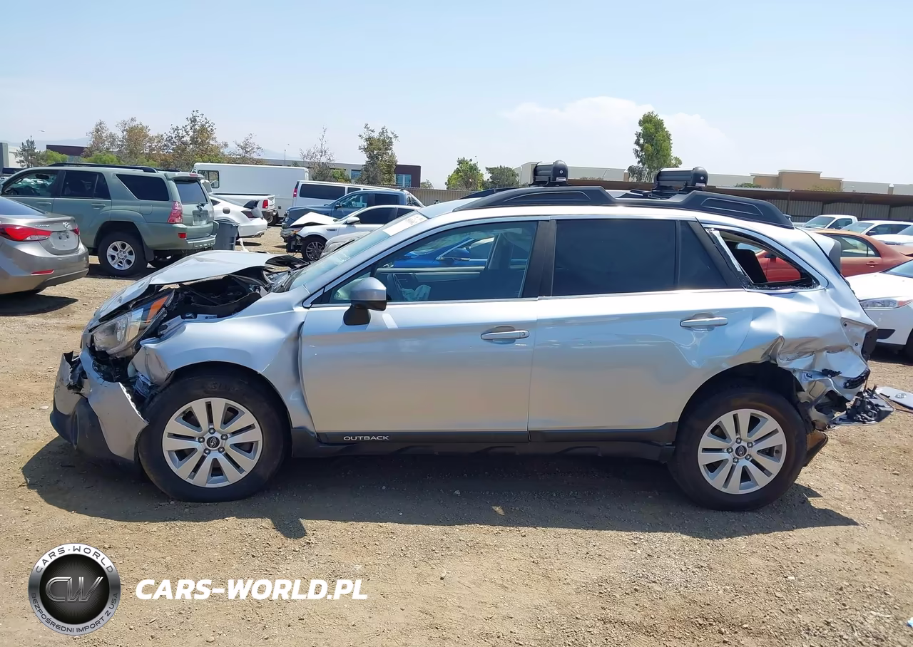 2018 Subaru Outback 2.5I Premium VIN:4S4BSACC5J3392547 - 15