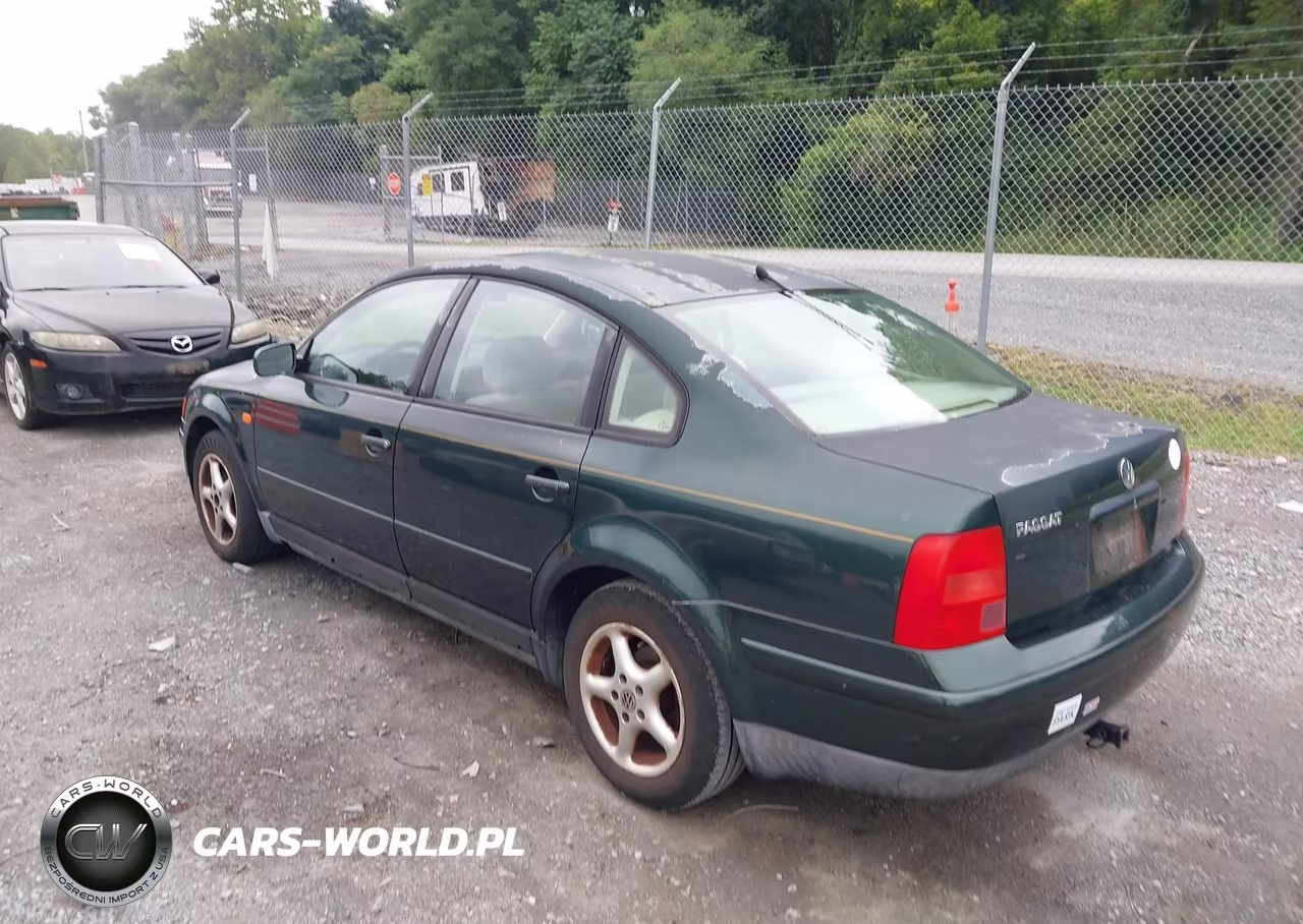 1998 Volkswagen Passat Gls VIN:WVWMA63B6WE118175 - 3