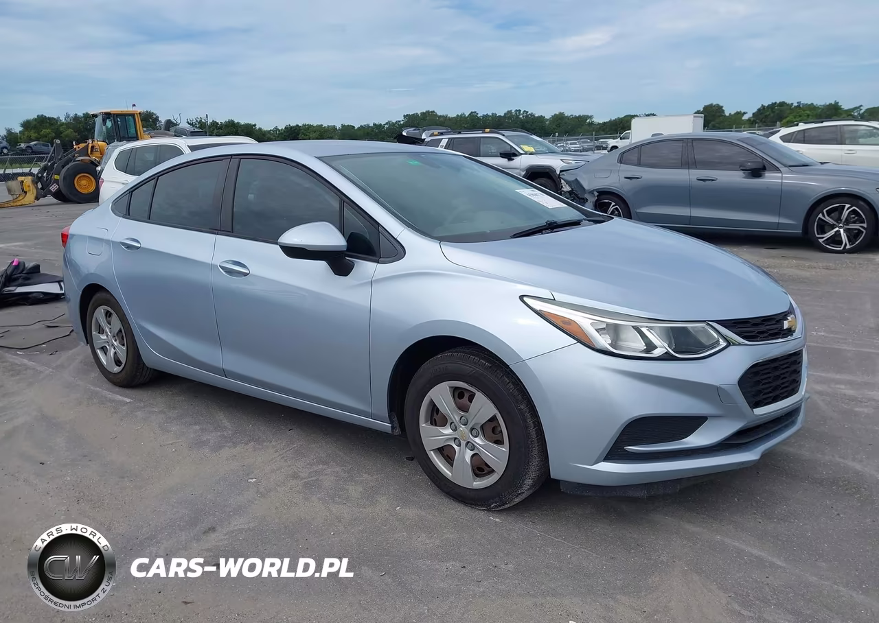 2017 Chevrolet Cruze Ls Auto – zdjęcie 1 z 16