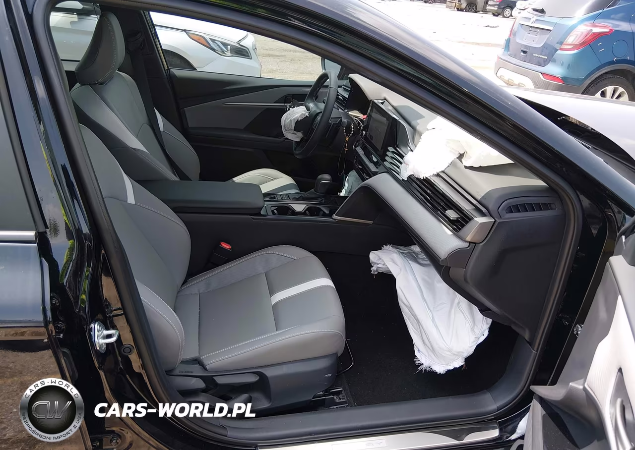2026 Toyota Camry Se VIN:4T1DAACK2TU728719 - 5