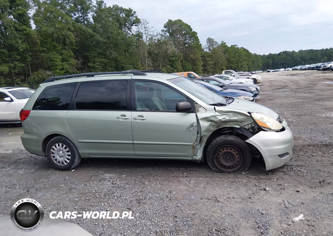 2009 Toyota Sienna Le VIN:5TDZK23CX9S245966 - 13