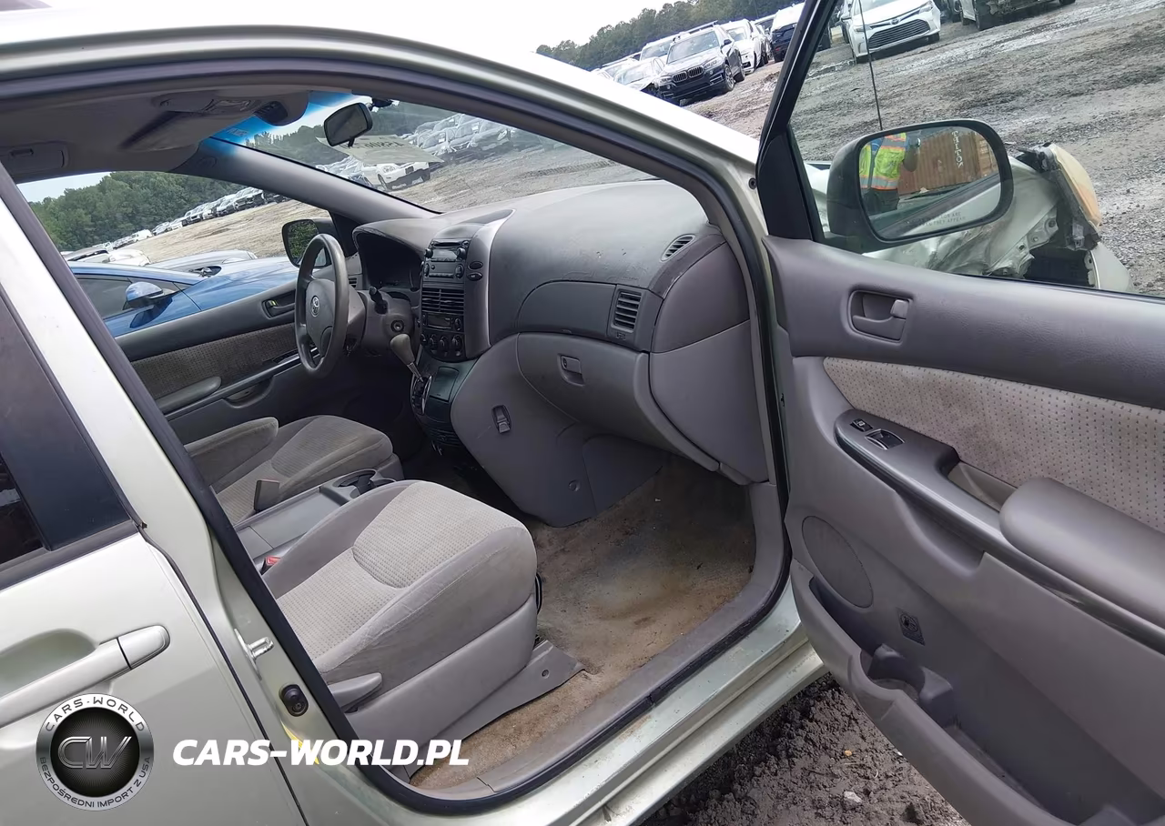 2009 Toyota Sienna Le VIN:5TDZK23CX9S245966 - 5