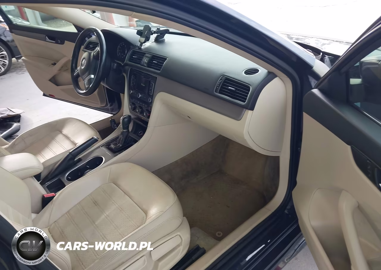 2015 Volkswagen Passat 1.8T Se VIN:1VWBT7A31FC066109 - 5