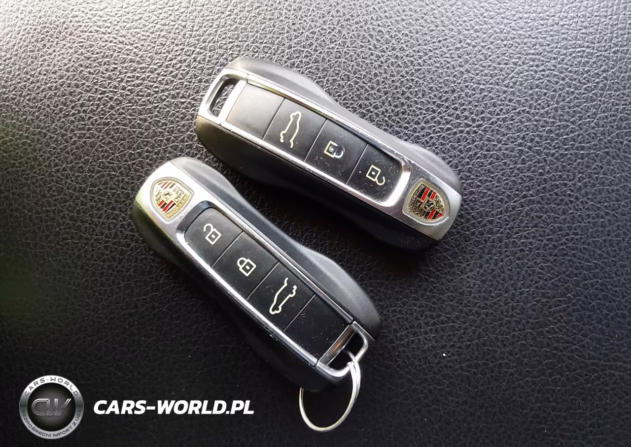 2020 Porsche Cayenne VIN:WP1AF2AY0LDA39671 - 11