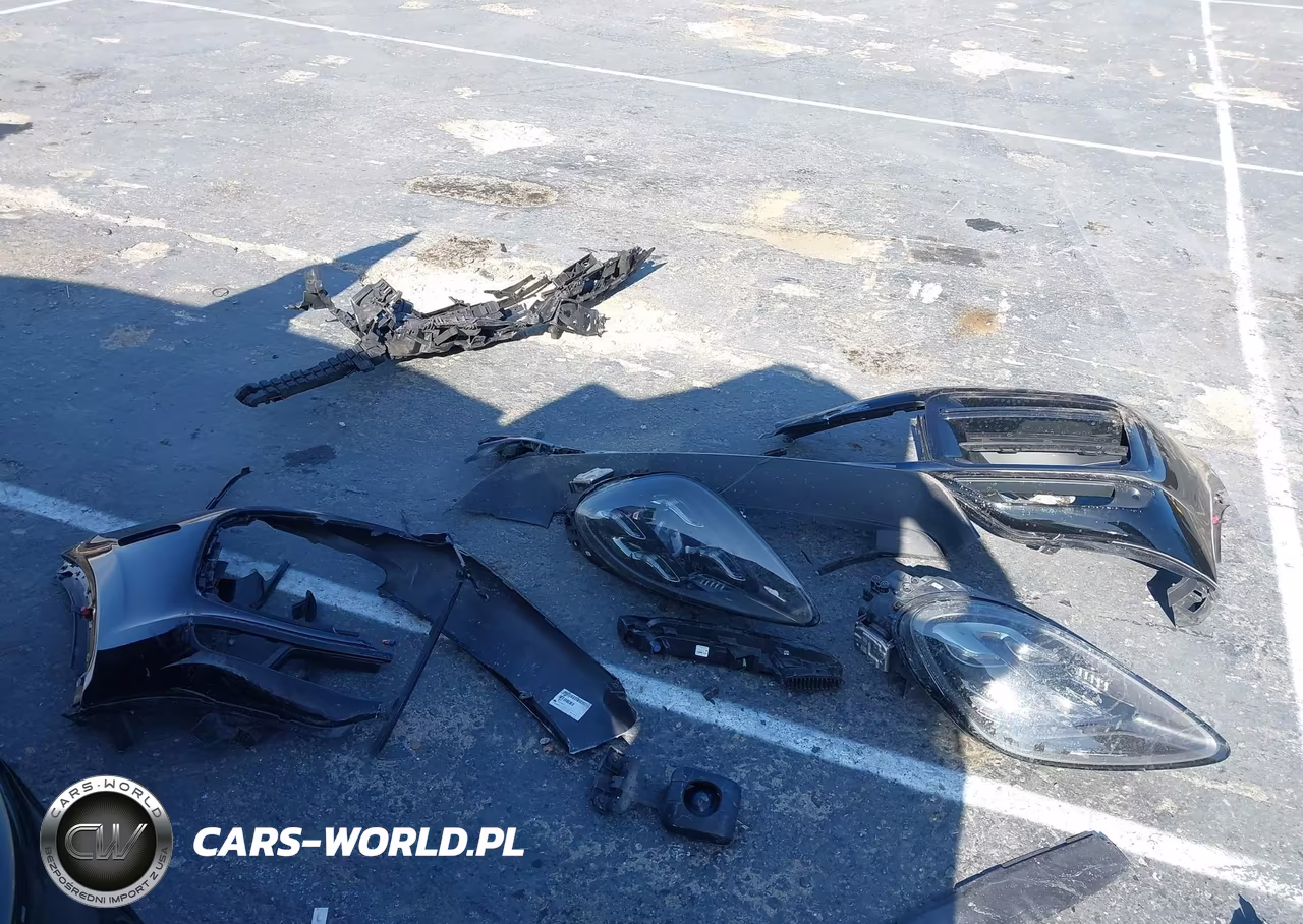2020 Porsche Cayenne VIN:WP1AF2AY0LDA39671 - 12