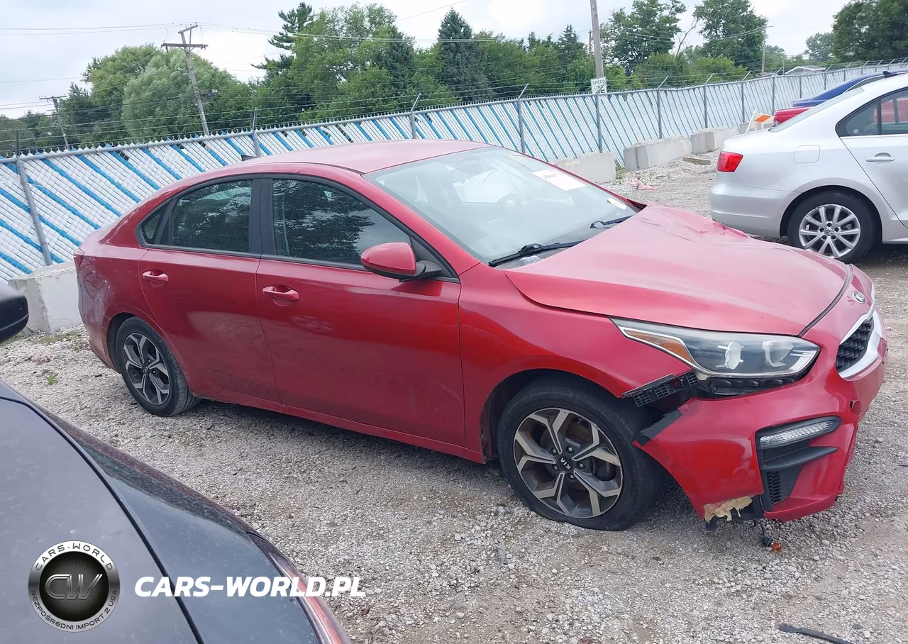 2019 Kia Forte Fe-Lxs VIN:3KPF24AD1KE057945 - 13