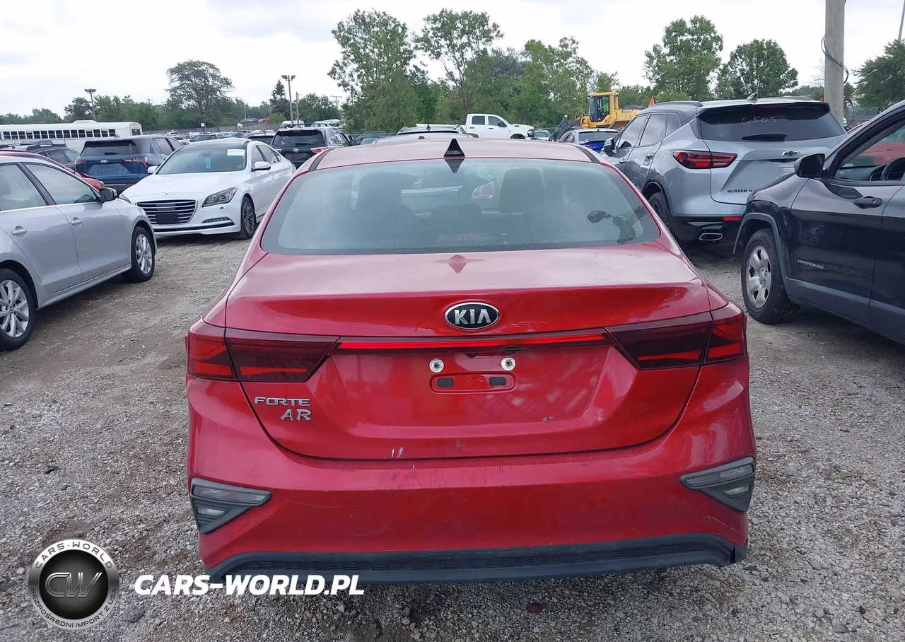 2019 Kia Forte Fe-Lxs VIN:3KPF24AD1KE057945 - 16