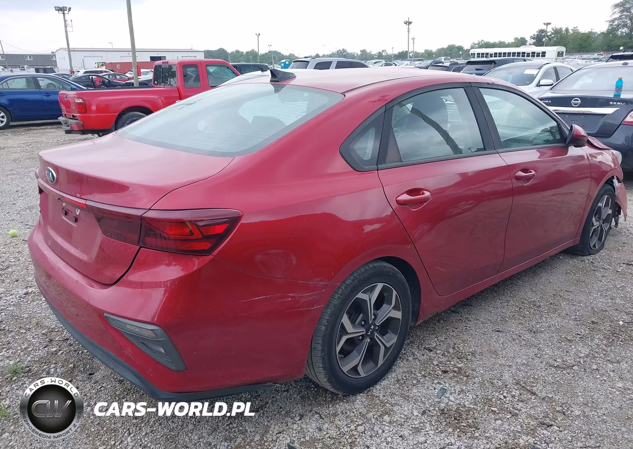 2019 Kia Forte Fe-Lxs VIN:3KPF24AD1KE057945 - 4