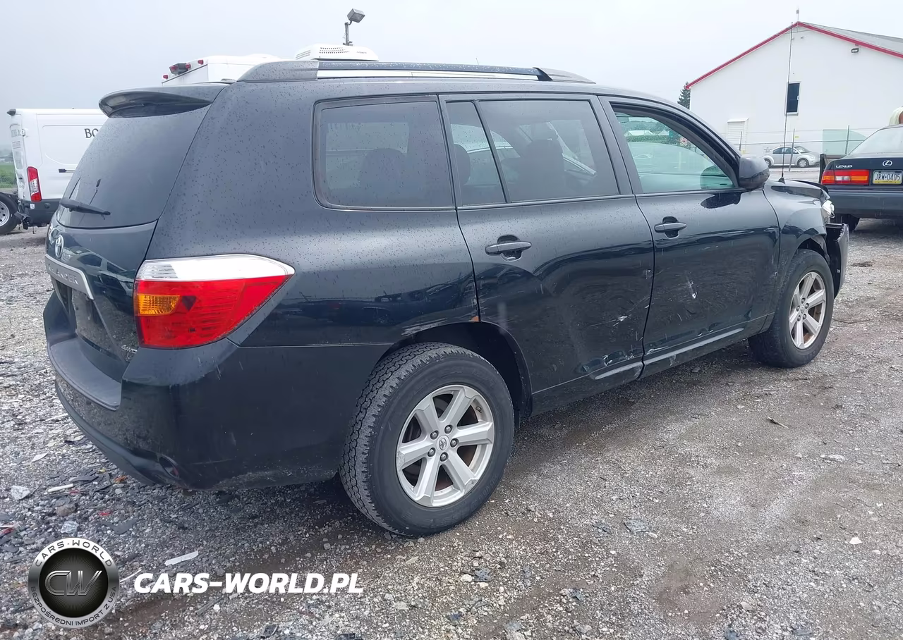 2010 Toyota Highlander Base V6 VIN:5TDBK3EH3AS024097 - 4