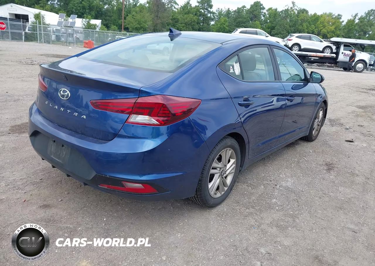 2019 Hyundai Elantra Sel VIN:5NPD84LF6KH430994 - 4