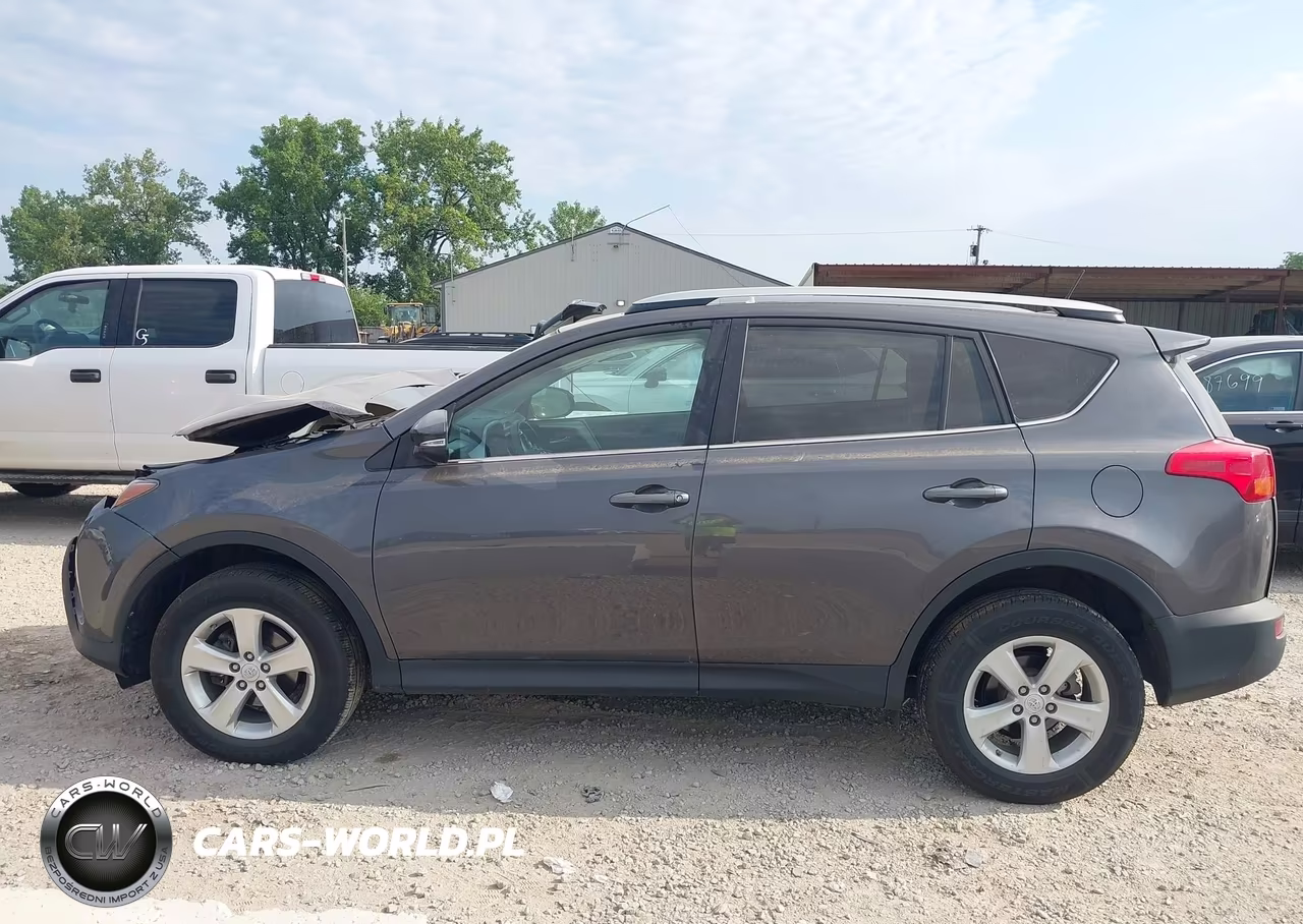 2014 Toyota Rav4 Xle VIN:2T3RFREV8EW173654 - 14
