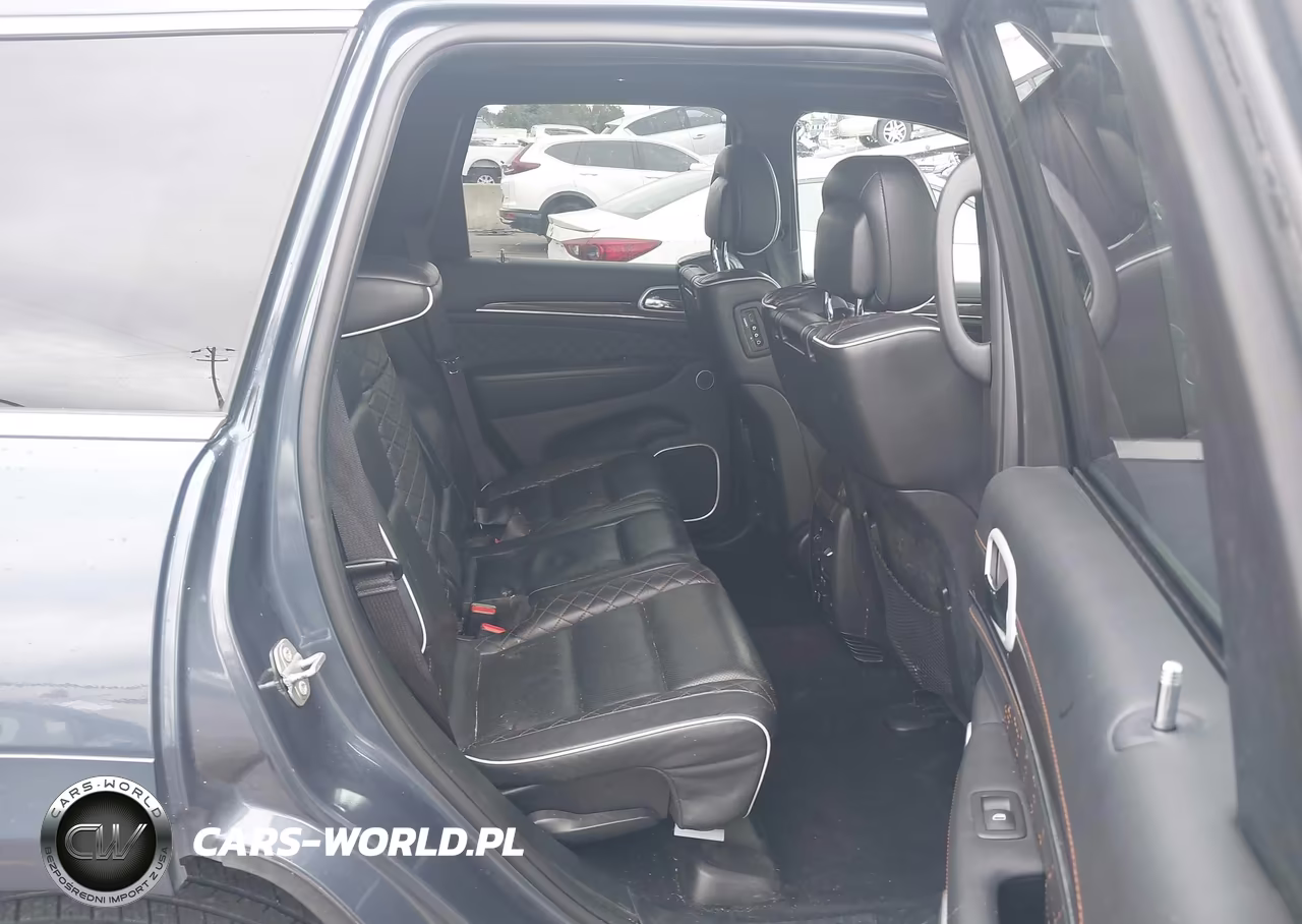 2020 Jeep Grand Cherokee Summit 4X4 VIN:1C4RJFJT8LC129204 - 8