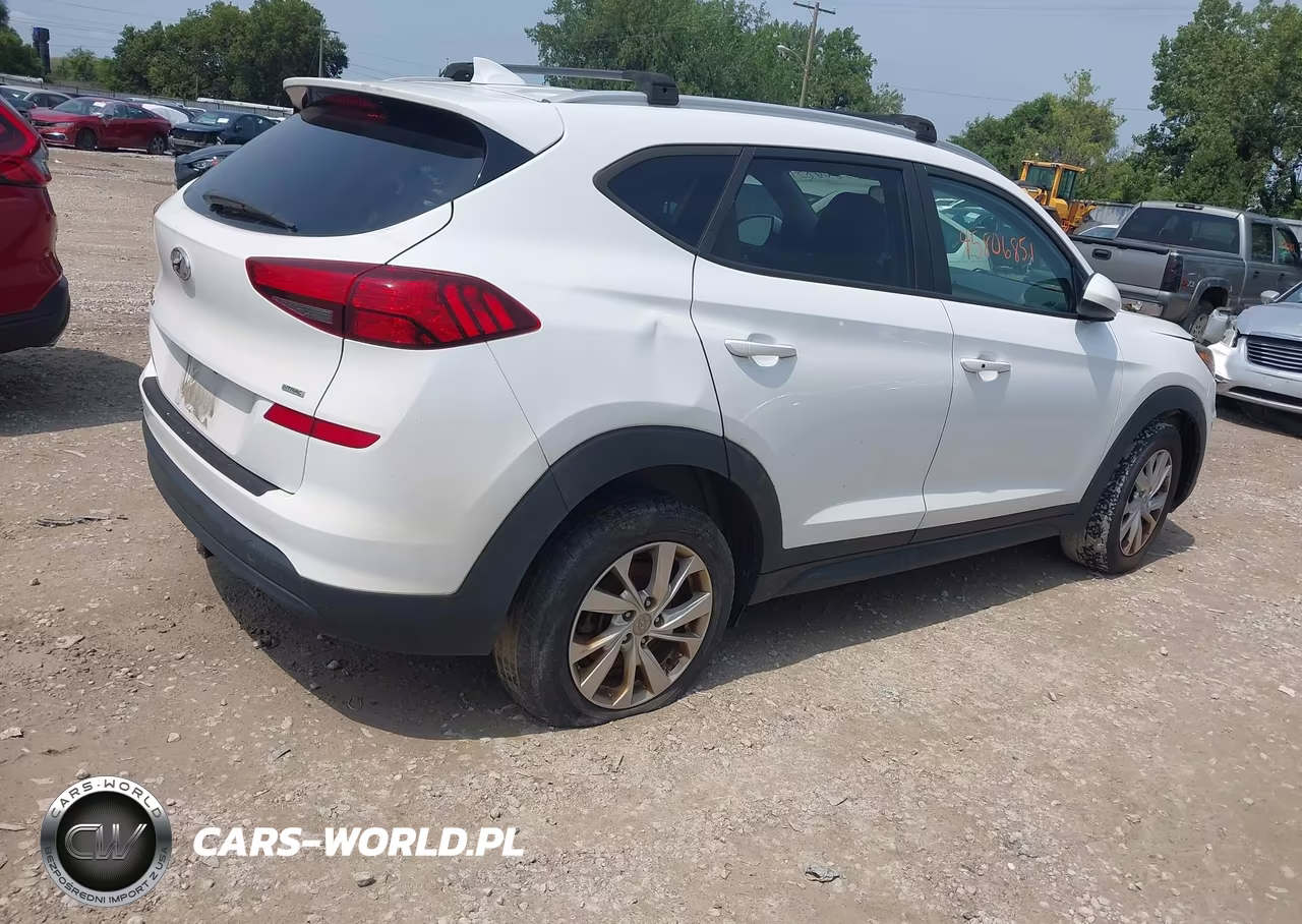 2019 Hyundai Tucson Value VIN:KM8J3CA45KU032898 - 4