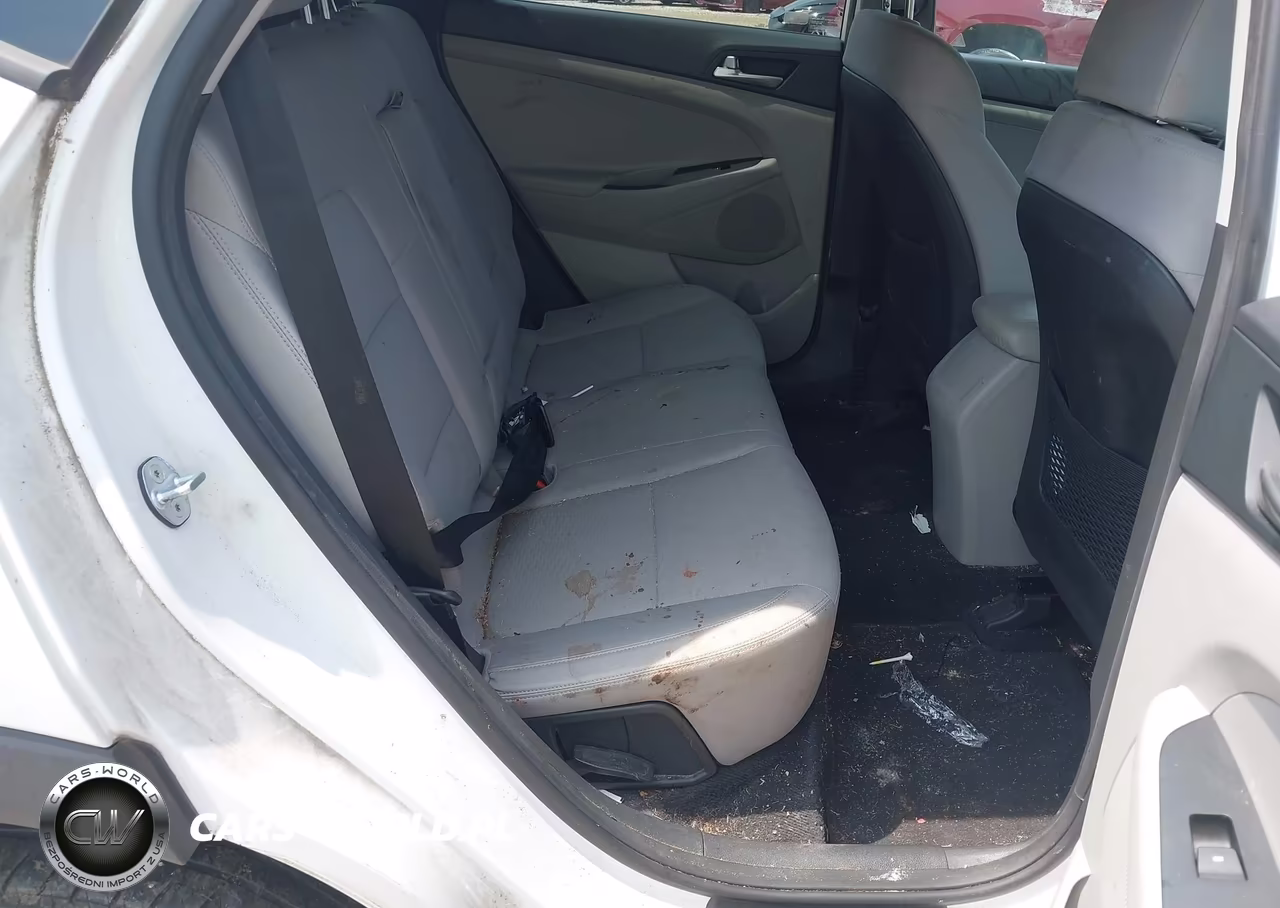 2019 Hyundai Tucson Value VIN:KM8J3CA45KU032898 - 8